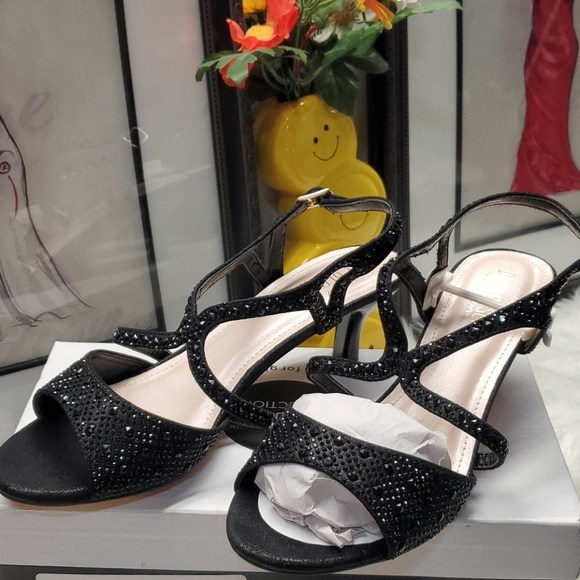 New Strappy Heels with Gems, Black Color, Size 8.5 - Picture 5 of 8